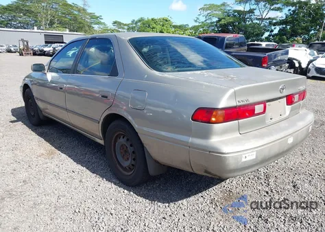 1998 Toyota Camry z USA, uszkodzony, nr VIN JT2BF22K1W0093243